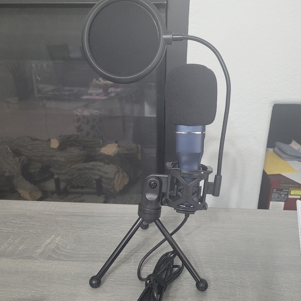 Tomorrow TC 777 Microphone USB